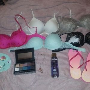 ❤❤❤Victorias secret bundle!!❤❤❤